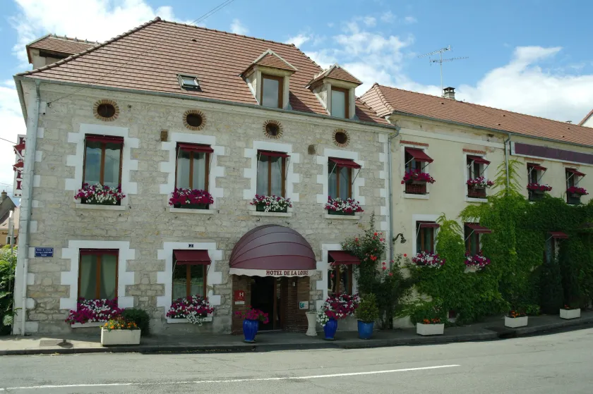 Hôtel De La Loire aux Portes de Sancerre - Image 1