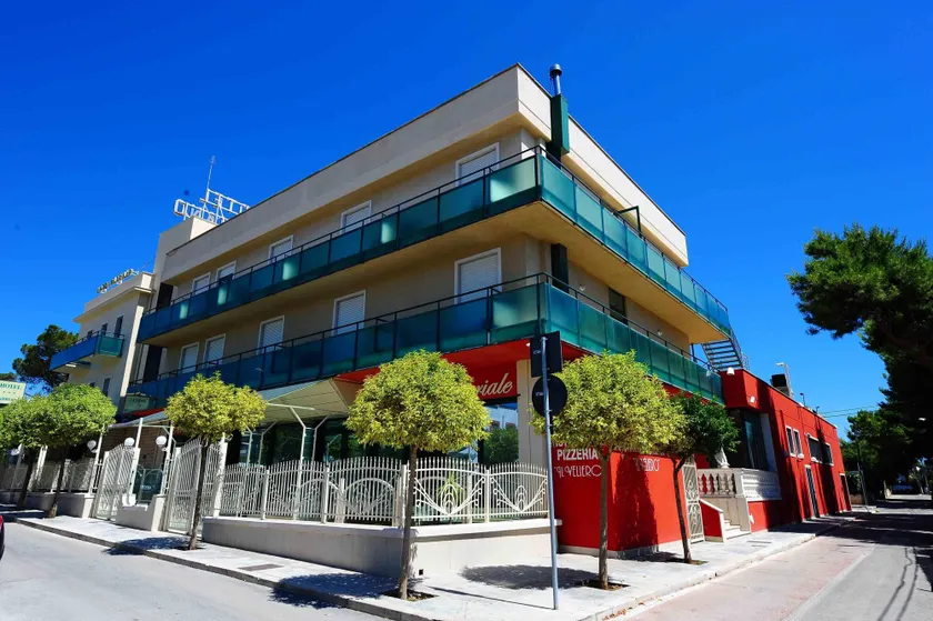 Hotel Gabbiano - Image 1