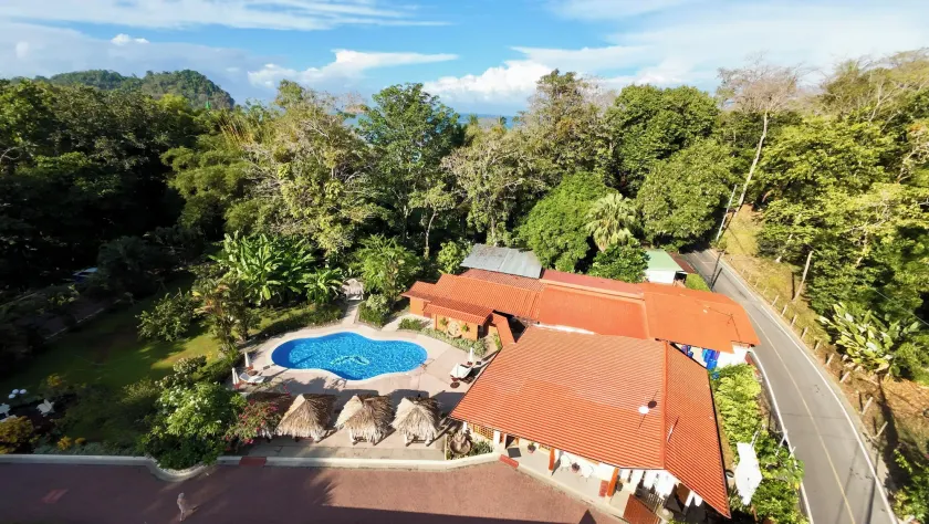Hotel Playa Espadilla & Gardens - Image 1