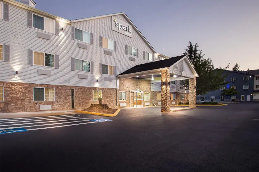 Spark by Hilton Tumwater - Image 1