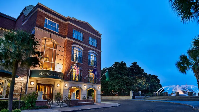 Harbourview Inn - Image 1