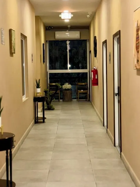 Jovilee Hotel - Image 1