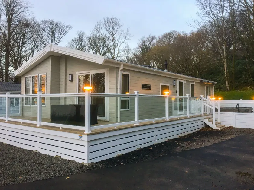 Woodstock Lodge - Image 1