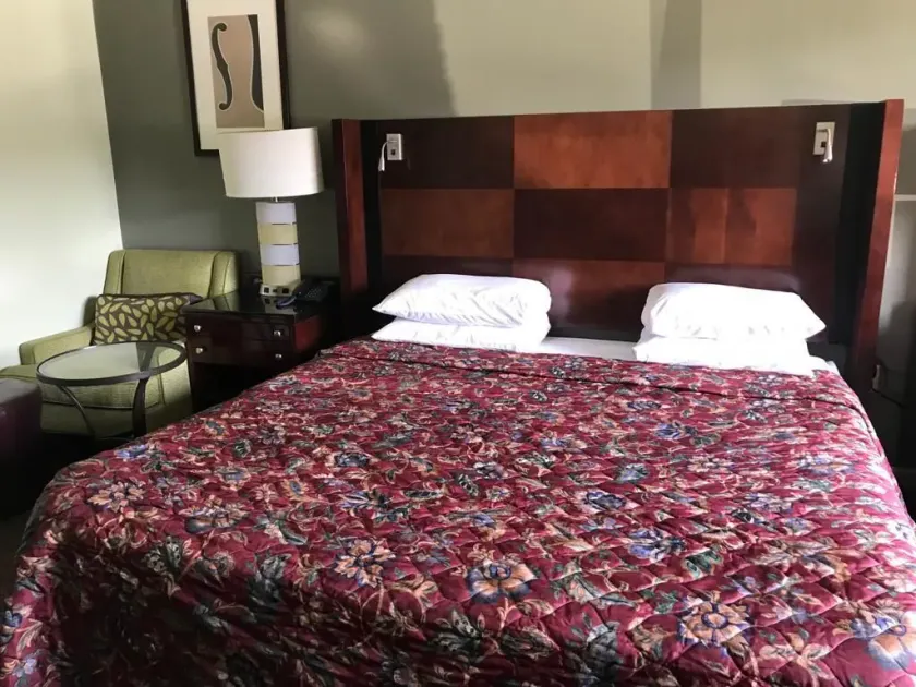 CCI Express Inn - Image 1