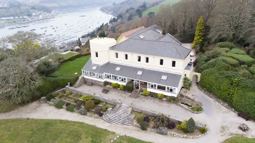 Kingswear Park Club - Image 1