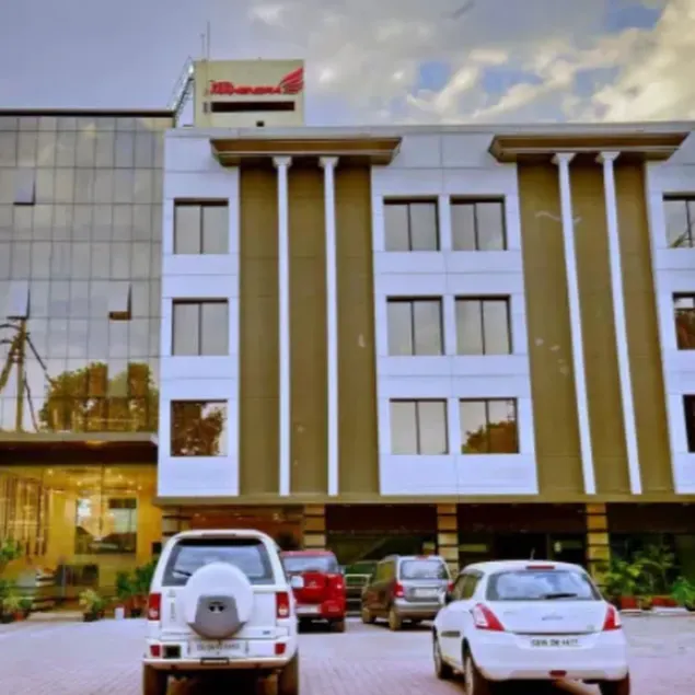 Hotel Mahendra - Image 1