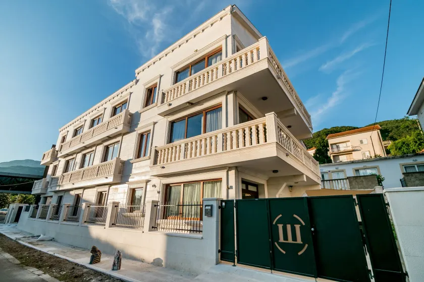 Hedera Residences - Kumbor - Image 1
