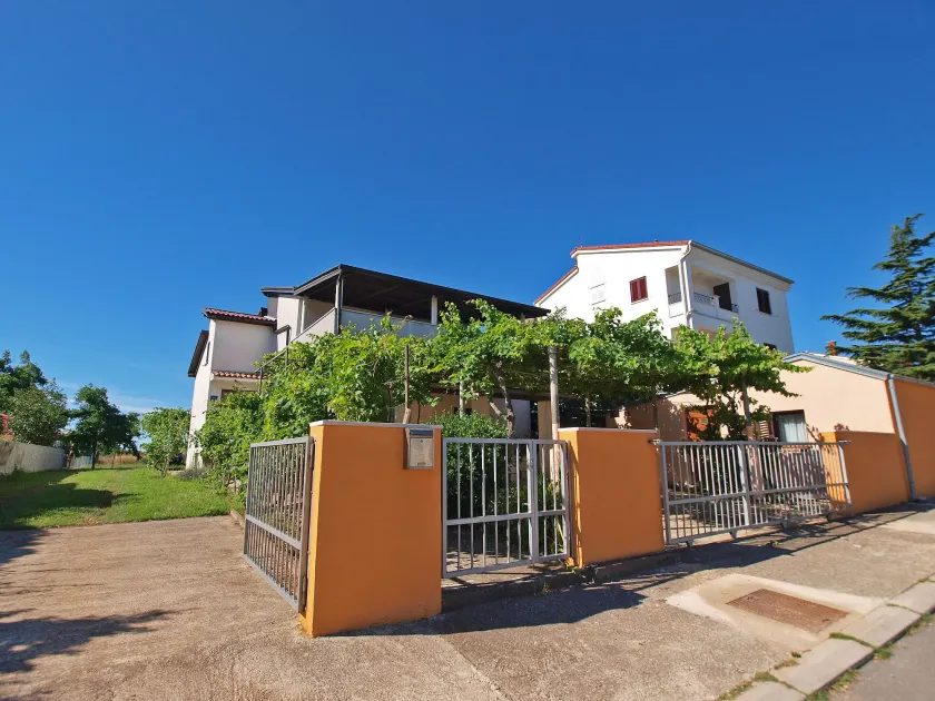 Apartments Jan - Image 1