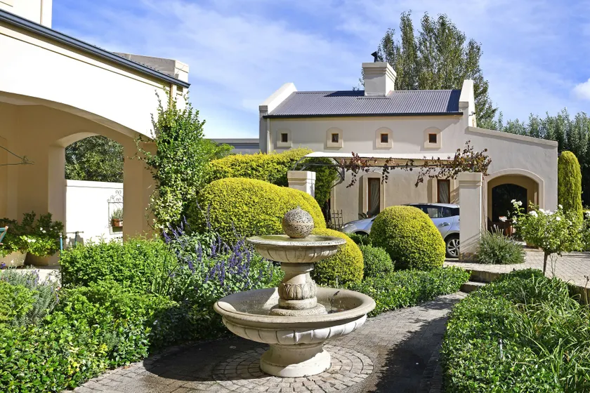 Petit Plaisir Cottage - Image 1