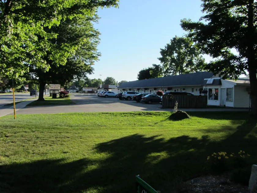 The Maplewood Motel - Image 1