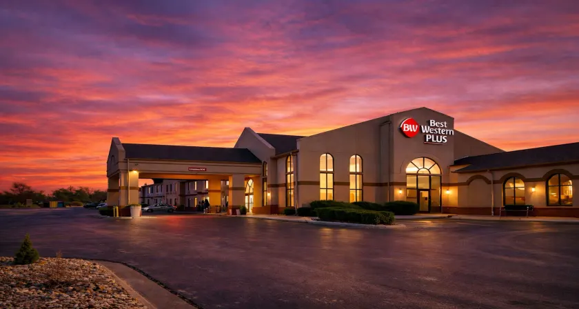 Best Western Plus Sikeston I-55 - Image 1