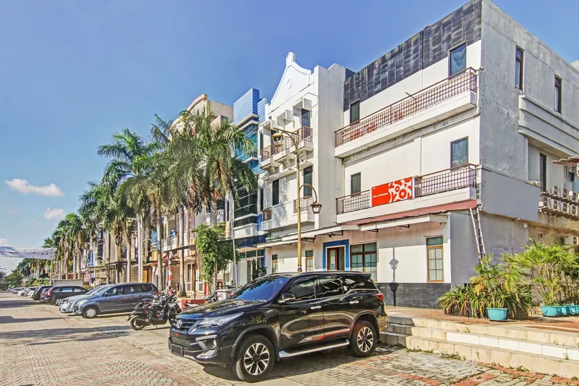 Hotel O Mall Of Indonesia - Image 1