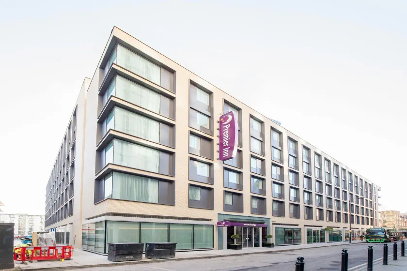 Premier Inn London City - Aldgate - Image 1