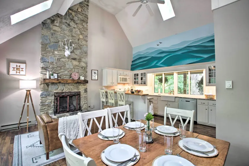 Wintergreen Resort Home w/ 2 Decks + Ski Access! - Image 1