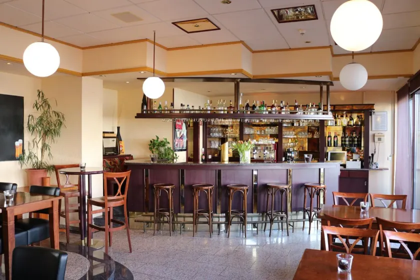 Hotel Zur Rebe - Image 1