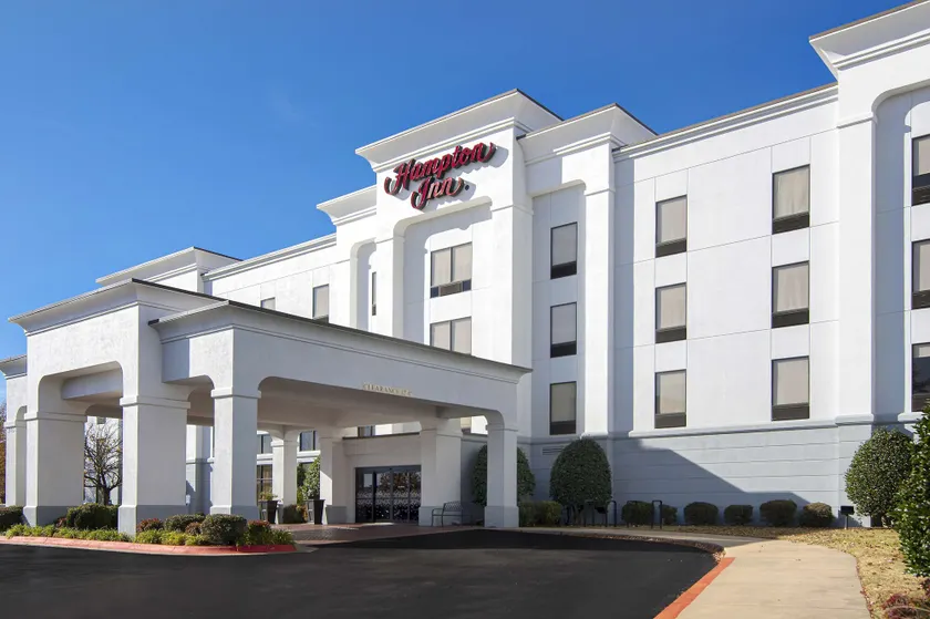 Hampton Inn Fayetteville - Image 1