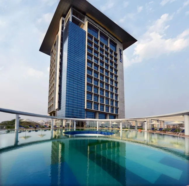Radisson Blu Chattogram Bay View - Image 1