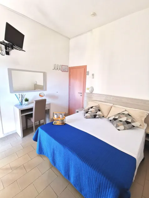 Hotel Bellini - Image 1