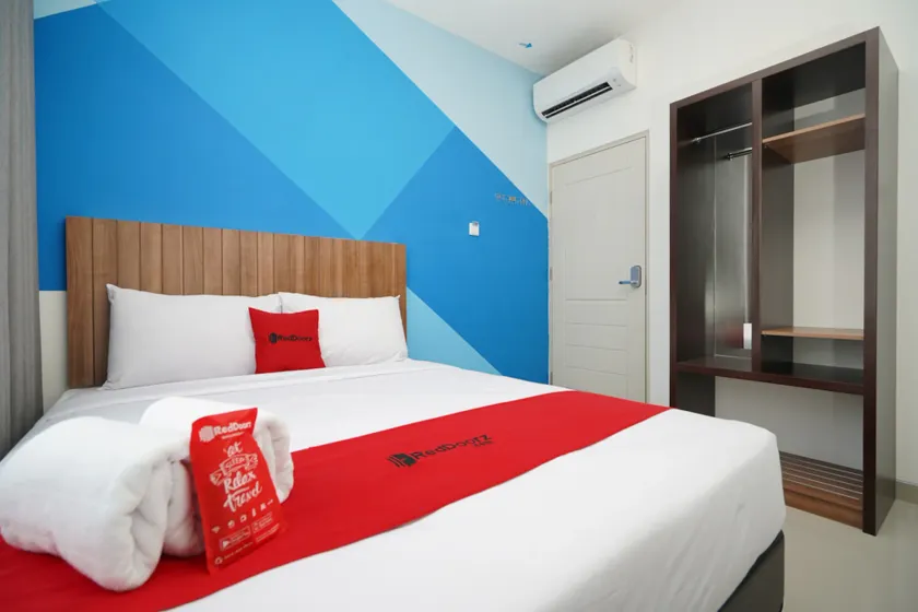 RedDoorz Plus @ Terban Residence - Image 1