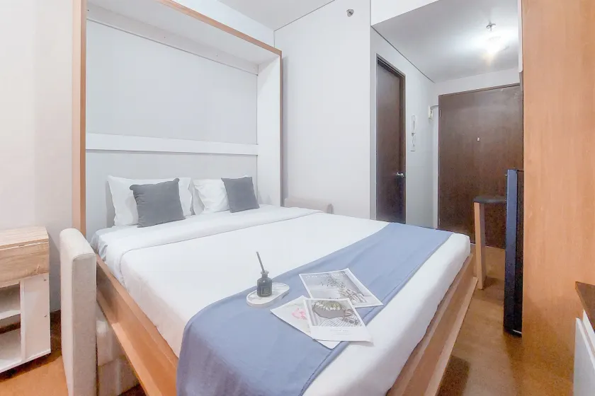 Restful And Cozy Studio At Transpark Bintaro Apartment - Image 1