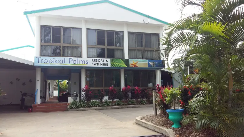 Tropical Palms Resort & 4WD Hire - Image 1