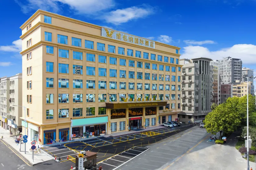 Vienna International Hotel - Image 1