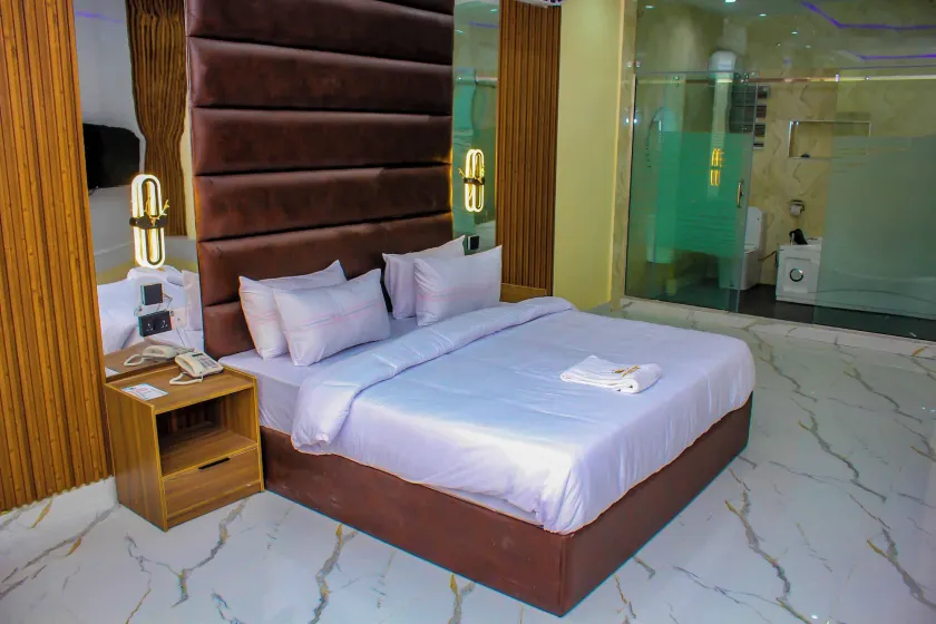 Soulmate Hotels & Suites Ojodu - Zimmer