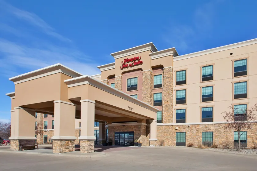 Hampton Inn & Suites St. Cloud, MN - Image 1