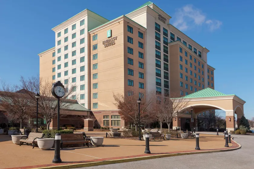 Embassy Suites by Hilton St. Louis St. Charles - Image 1