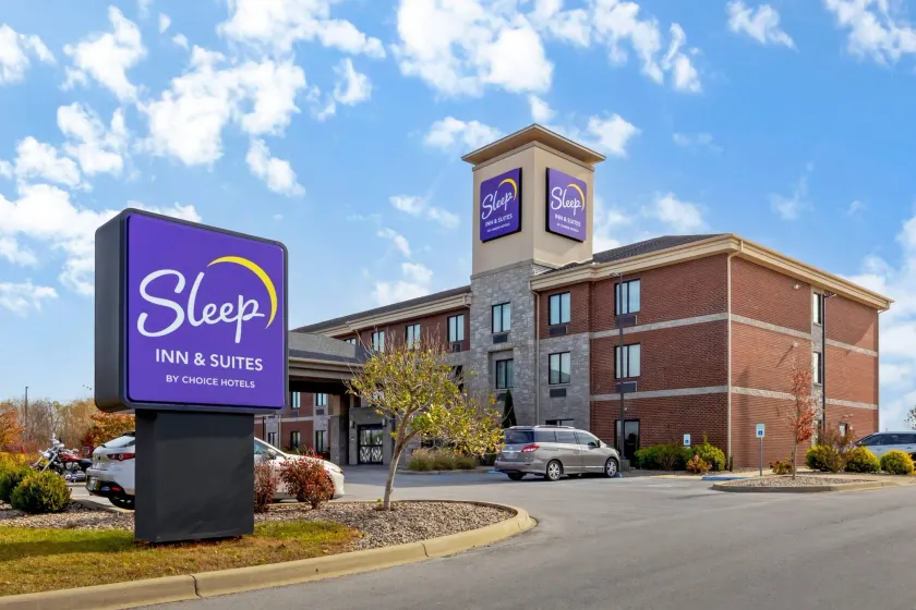 Sleep Inn & Suites Columbia - Image 1