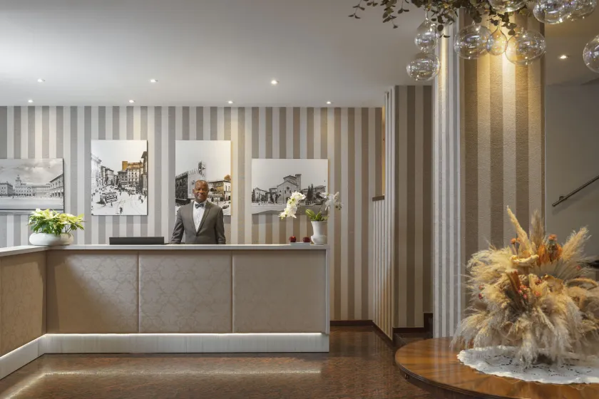 Hotel Re Enzo - Image 1