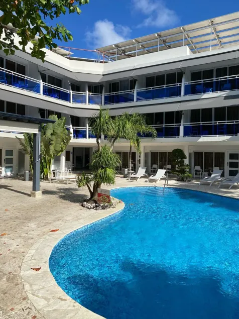 New Garden Hotel - Image 1