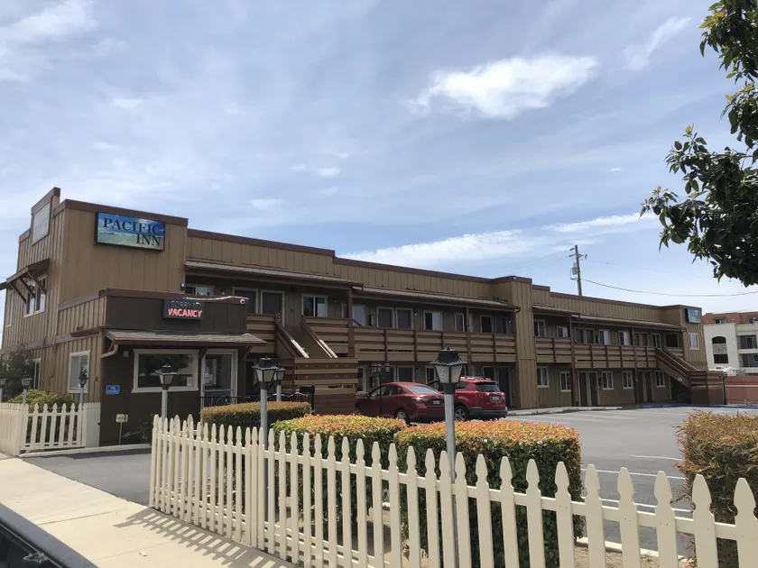 Pacific Inn - Image 1