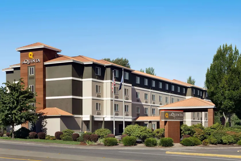 La Quinta by Wyndham Salem OR - Image 1