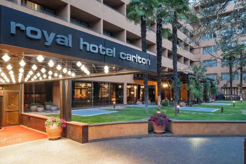 Royal Hotel Carlton - Image 1