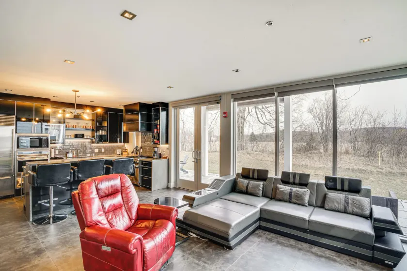 Road America Retreat: Modern Villa w/ Garage! - Image 1