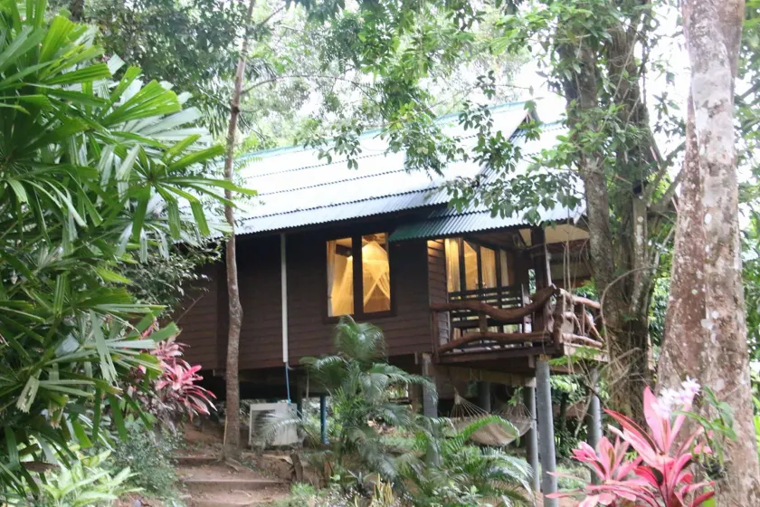 Tha Khao Bay View Bungalow - Image 1