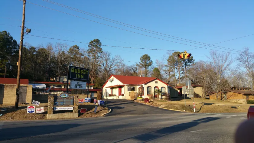 Budget Inn - Image 1