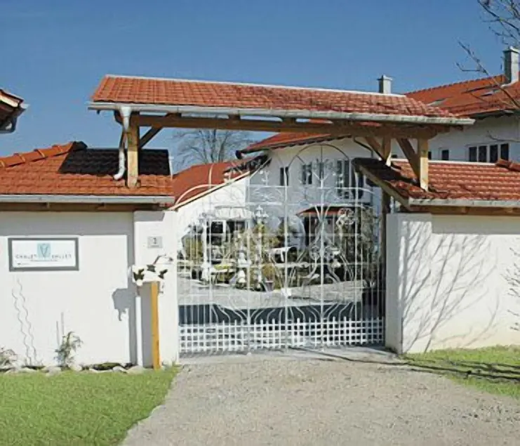 Chalet Valley - Image 1