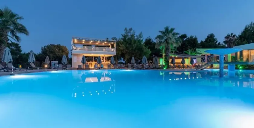 Poseidon Hotel Sea Resort - Image 1
