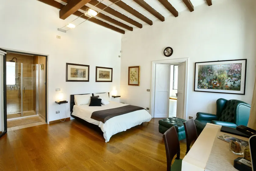 Bonadies Suite - Image 1