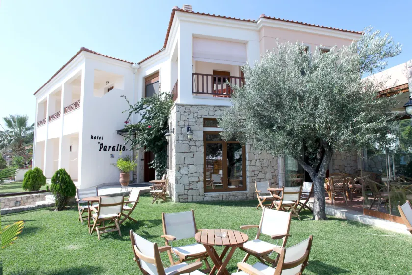 Hotel Paralio - Image 1