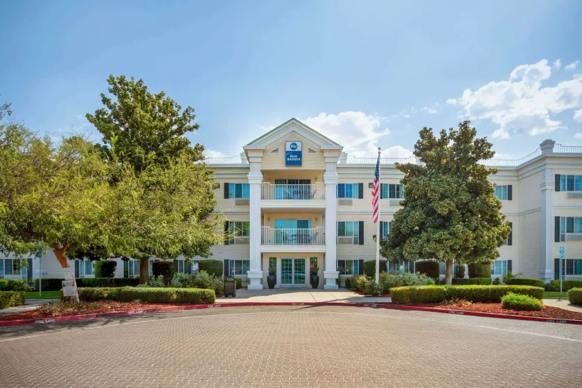 Best Western Clovis Cole - Image 1