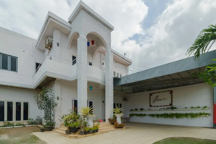 RedDoorz Syariah near Museum Tsunami Aceh 2 - Image 1