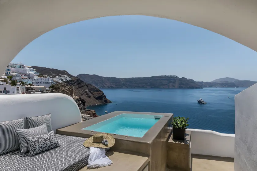 3 Caves by Caldera Houses - Image 1