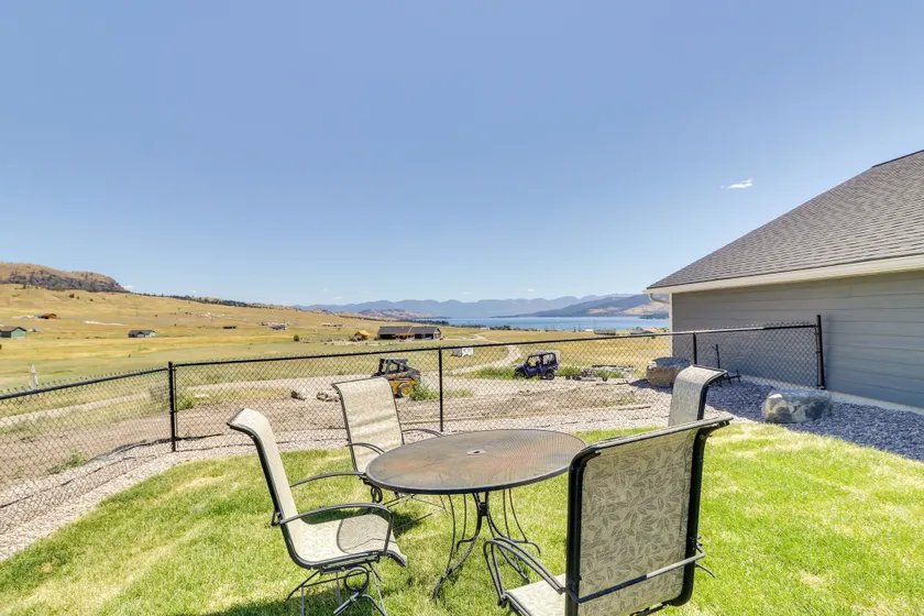 Pet-Friendly Elmo Home w/ Mountain & Lake Views! - Interior