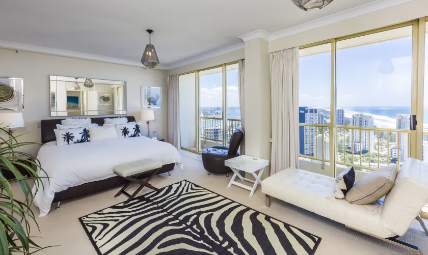 Gold Coast Amor'e Luxury Sub Penthouse - Image 1