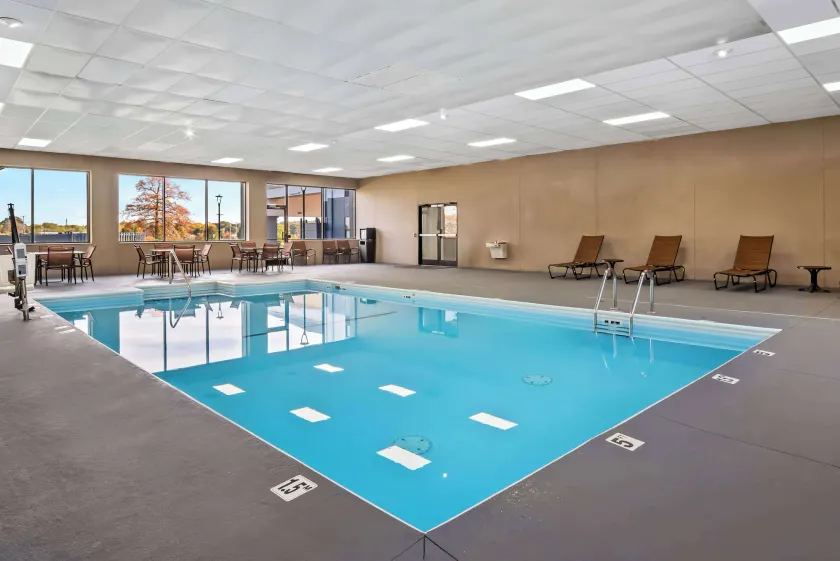 Spark by Hilton Stevensville - Image 1
