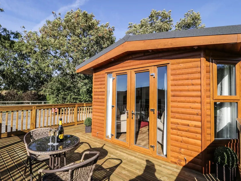 Beech Tree Lodge - Image 1
