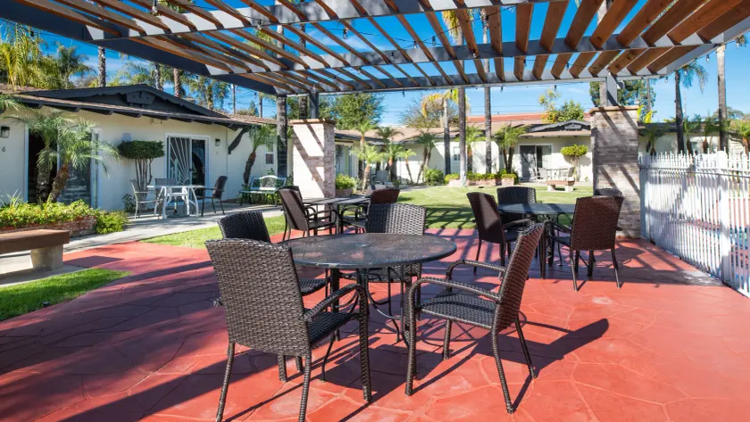 Fallbrook Country Inn - Image 1